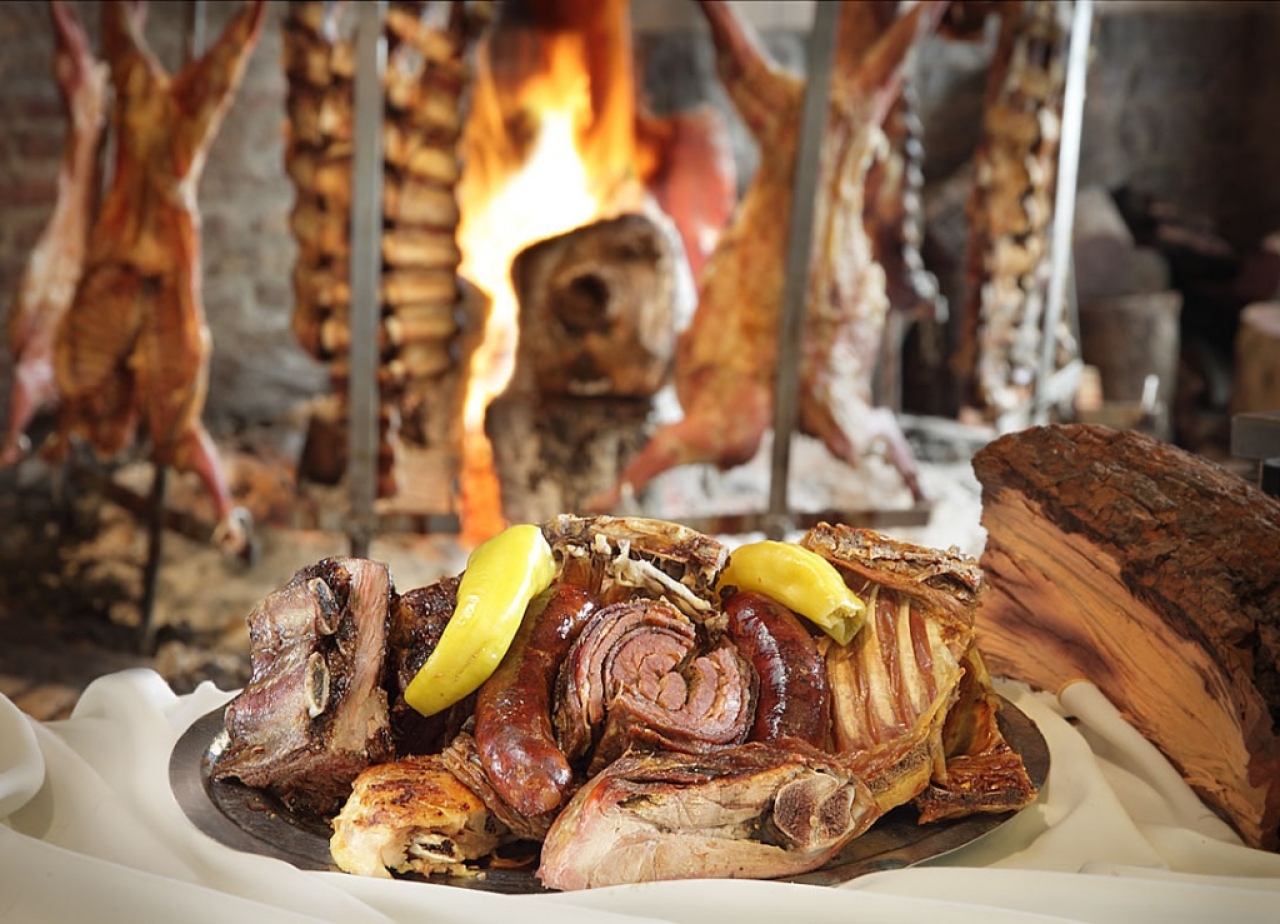 Tres localidades bonaerenses para degustar asado y comida casera