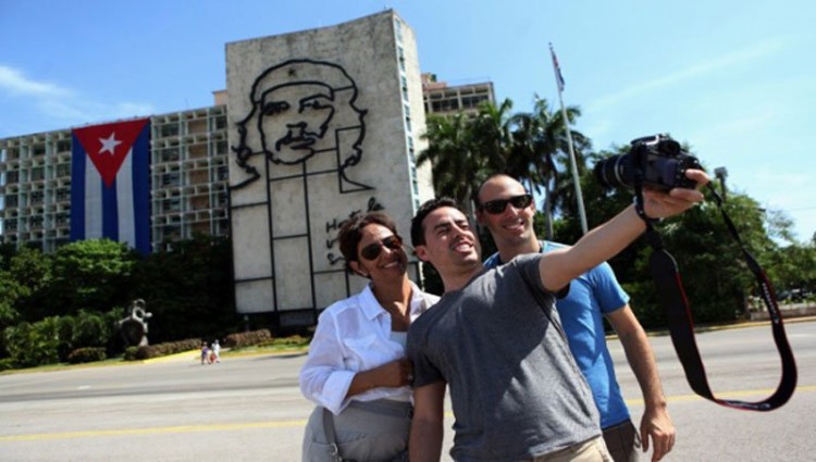 Números en rojo para el turismo cubano