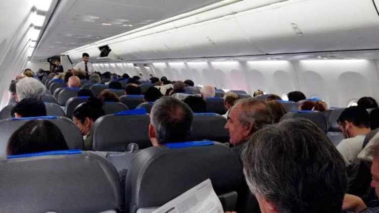 2.625.071 personas viajaron en avión por Argentina en 30 días