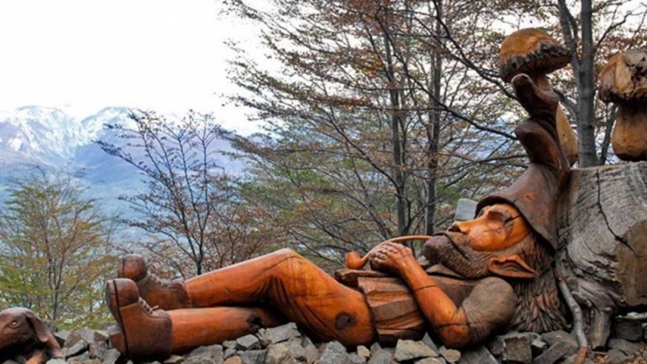 El Bosque Tallado es un museo escultórico a cielo abierto