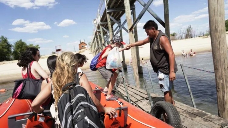 Rosario tendrá tres puntos de embarque para cruzar a los 25 paradores en las islas del Paraná