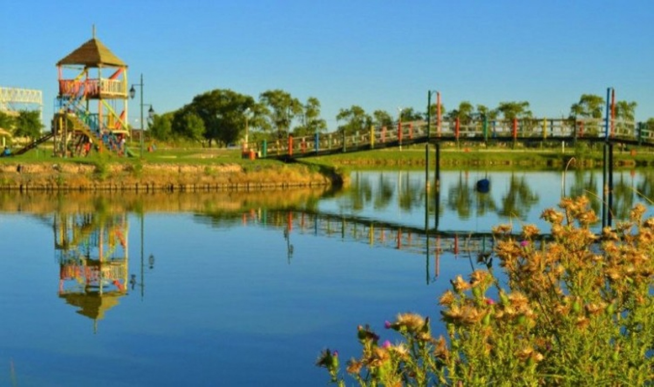 Los destinos de agua pampeanos son un imán turístico estival