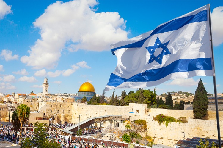 Israel extenderá las restricciones a los viajes por la variante ómicron