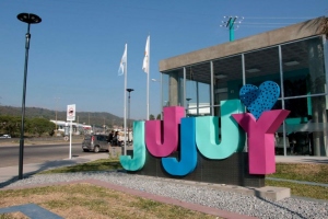 Jujuy suscribió un convenio internacional para fortalecer el turismo