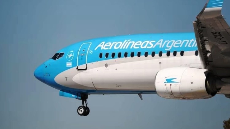 Aerolíneas Argentinas retomará sus vuelos entre Bariloche y El Calafate