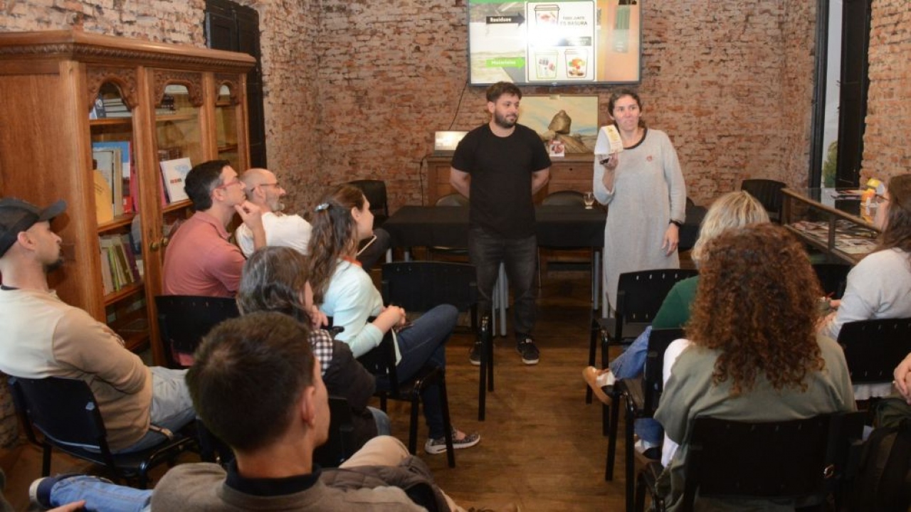 Tandil capacitó a estudiantes y emprendedores en atención e información turística