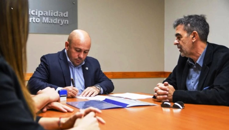 Puerto Madryn firmó un convenio regulador de alojamientos turísticos