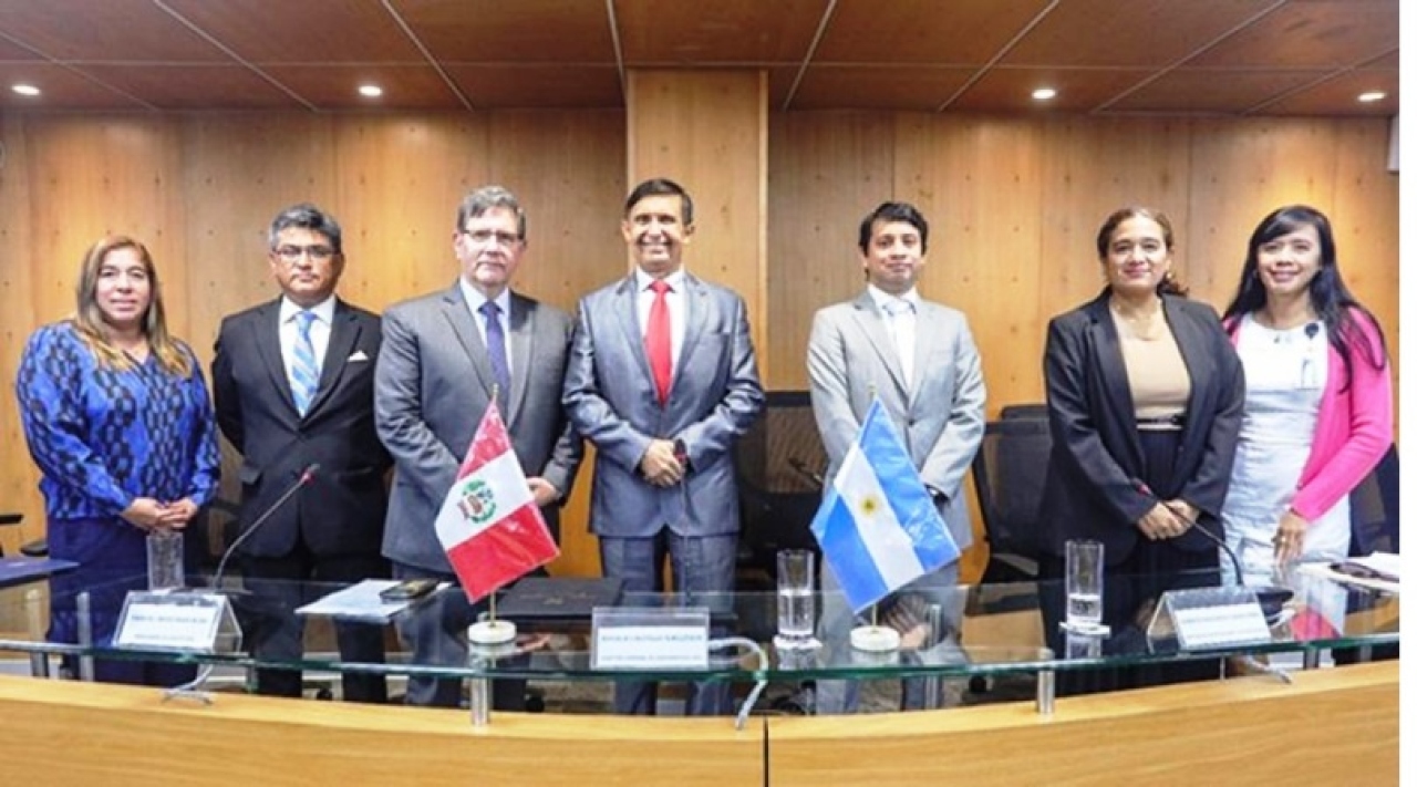 Argentina y Perú mejorarán su conectividad aérea
