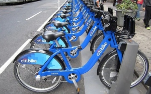 El arte urbano impulsa al turismo en bicicleta