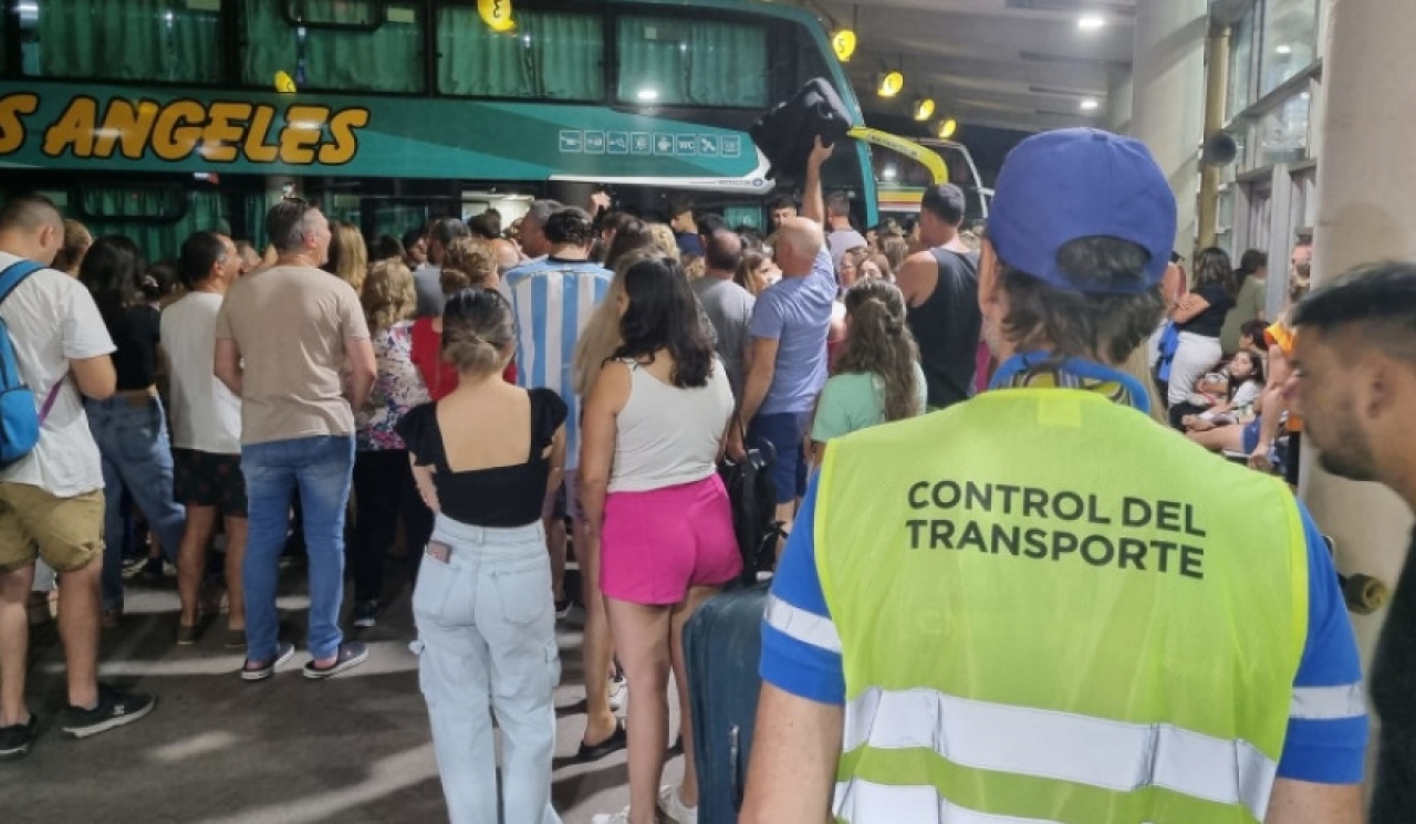 "Hay que fortalecer los controles a choferes de micros en los viajes de egresados"