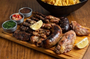 Los mejores destinos para degustar un asado argentino