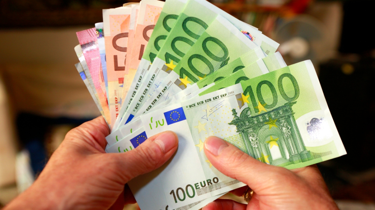Italia subir&iacute;a a 10.000 euros el l&iacute;mite para pagos en efectivo para atraer turistas VIP