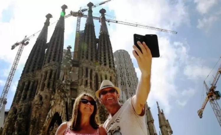 España recibió 13,7 millones de turistas extranjeros en noventa días