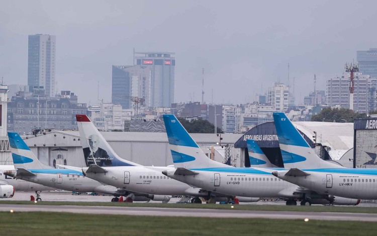 Argentina comenzó a recibir vuelos internacionales con capacidad máxima de pasajeros