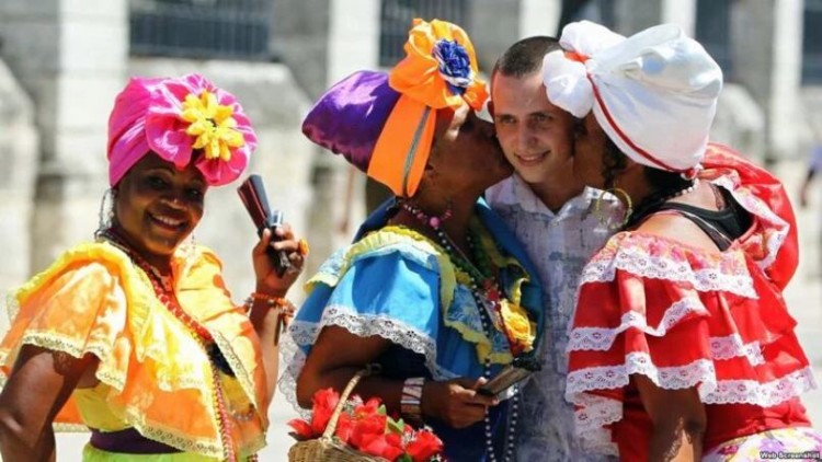 Cuba trabaja para captar más turistas rusos