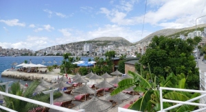 El turismo albano brinda empleo a jóvenes latinoamericanos