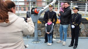 6.000 personas participaron de la Jornada de Puertas Abiertas de los buques de la Armada Argentina en la NTF de Rosario