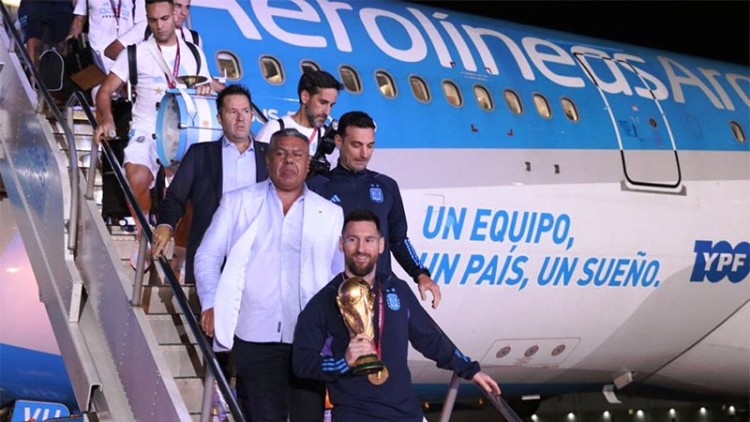 Aerolíneas Argentinas ganó 2.209.387 dólares con sus vuelos al mundial de fútbol