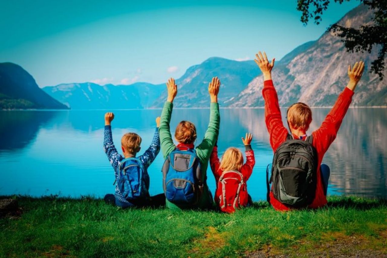 "Viajar en familia fortalece los lazos y crea recuerdos para toda la vida"