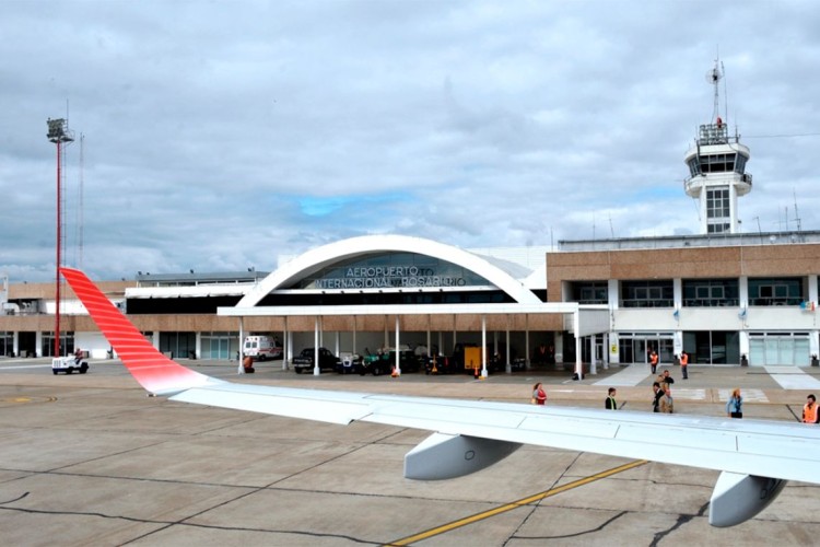 El aeropuerto de Rosario volverá a operar vuelos internacionales