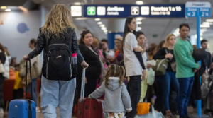 1.490.400 de turistas gastaron 313.610 millones de pesos en el feriado argentino