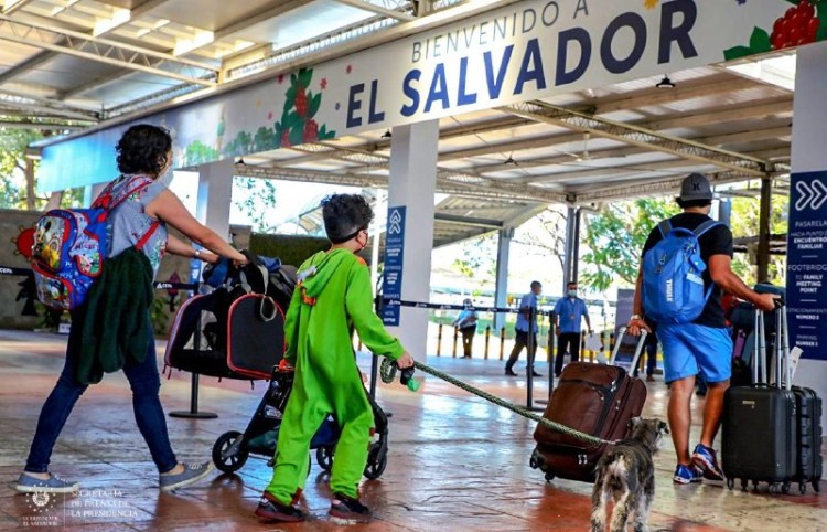 El Salvador atraería tres millones de turistas extranjeros en un año