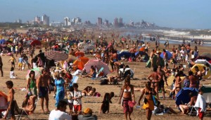 &quot;Villa Gesell recibió dos millones de turistas en menos de tres meses&quot;